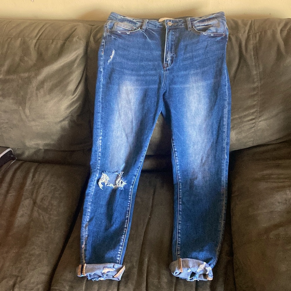 Vervet Distressed Cuffed Jeans
